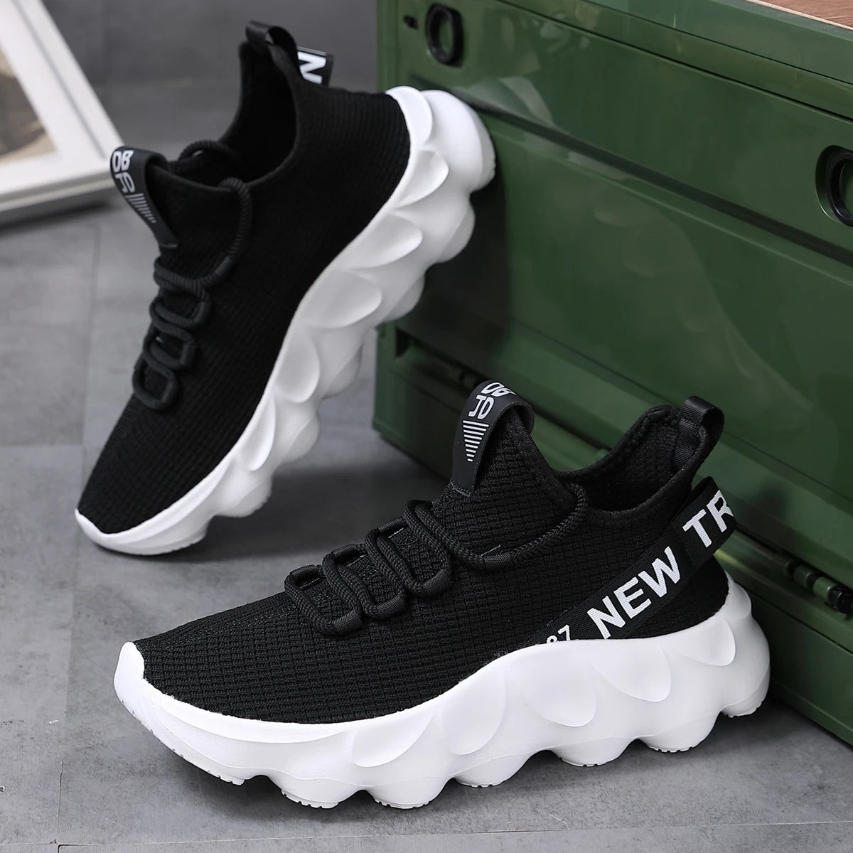 Men's Breathable Mesh Running Shoes – Lightweight Sports Sneakers