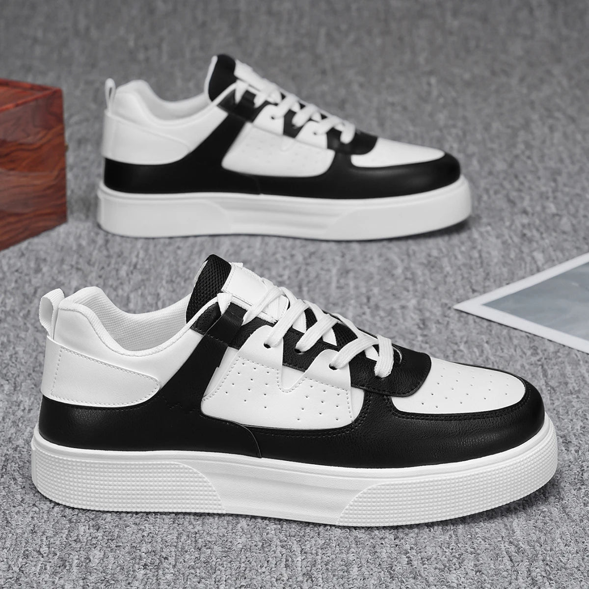 Men's Lightweight Hiking Sneakers